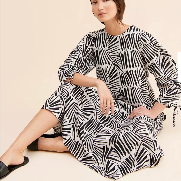 Ghospell Black and White Geometric Print Dress Ghospell Black and White Geometric Print Dress